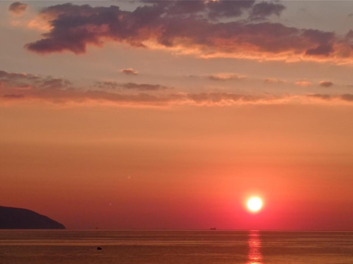 Agia Pelagia  Evangelia House Sea View Apartments מראה חיצוני תמונה